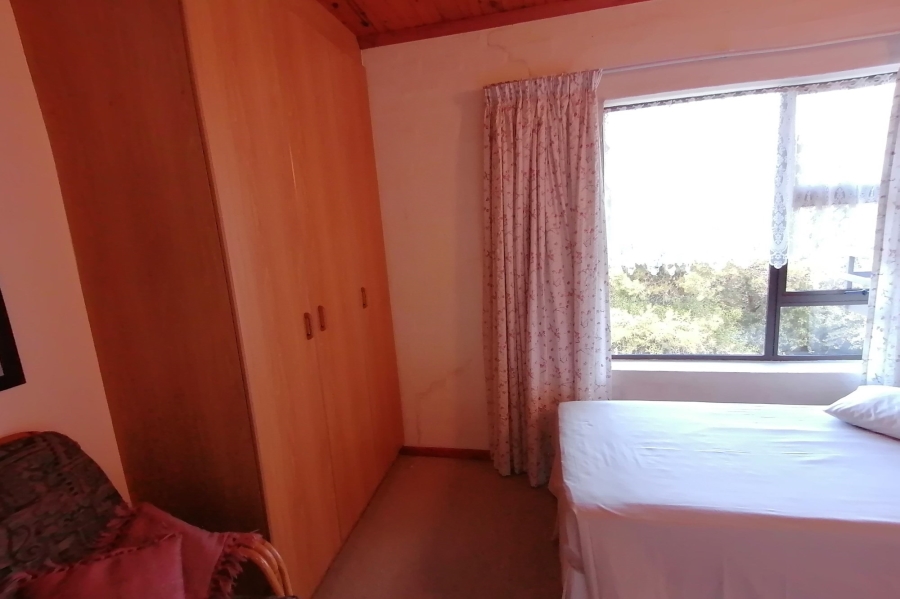 6 Bedroom Property for Sale in Bergsig Western Cape